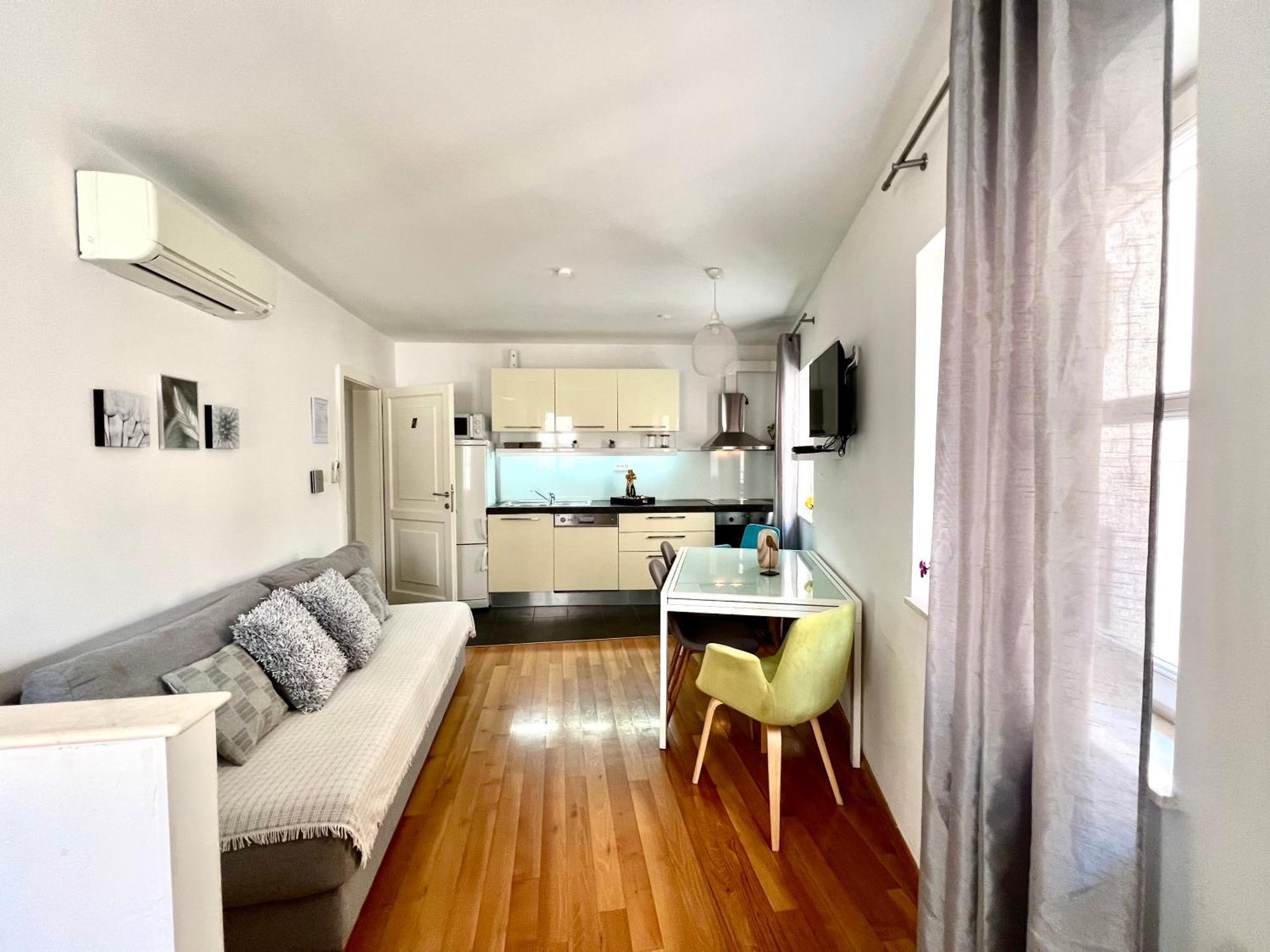 Daky Guest house